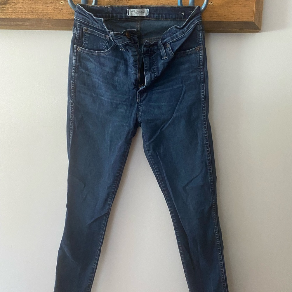 Madewell 10 inch high rise skinny jeans. Size 28